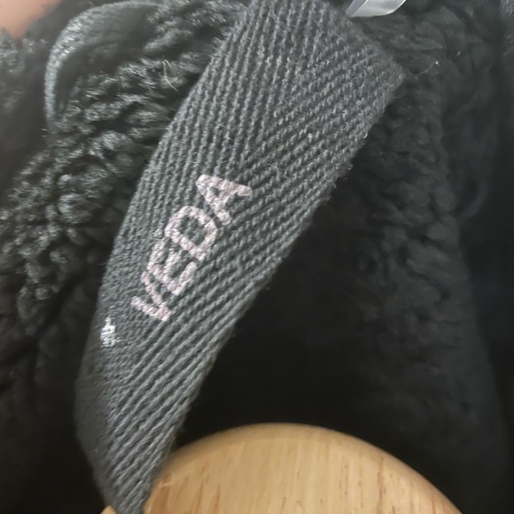 Gorgeous Veda shearling fur Jacket - Picture 10 of 16